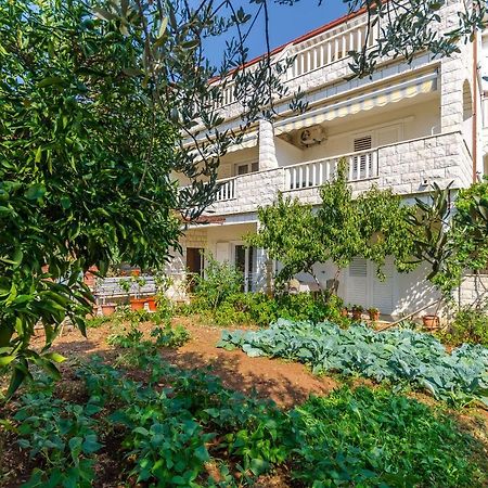 Apartments Tily Trogir Luaran gambar