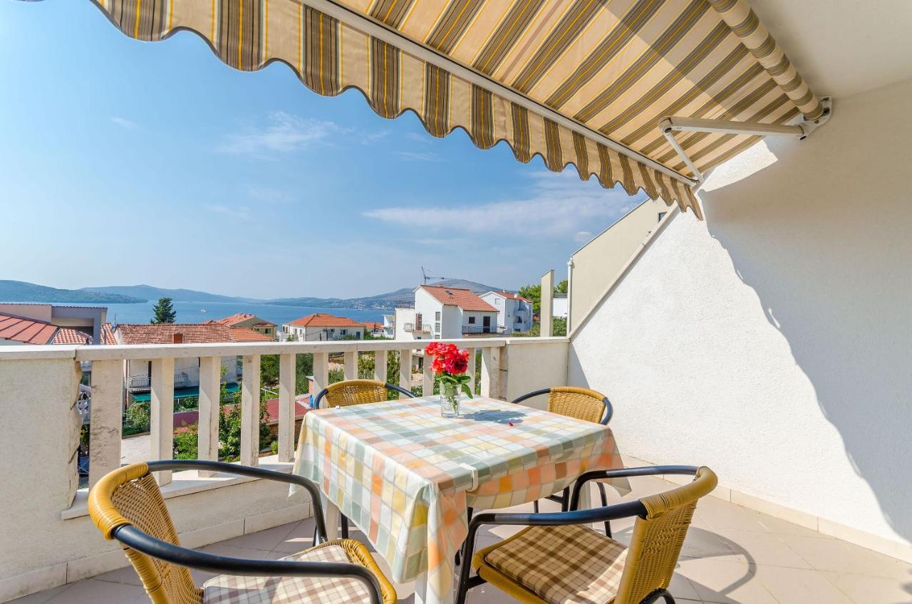 Apartments Tily Trogir Luaran gambar