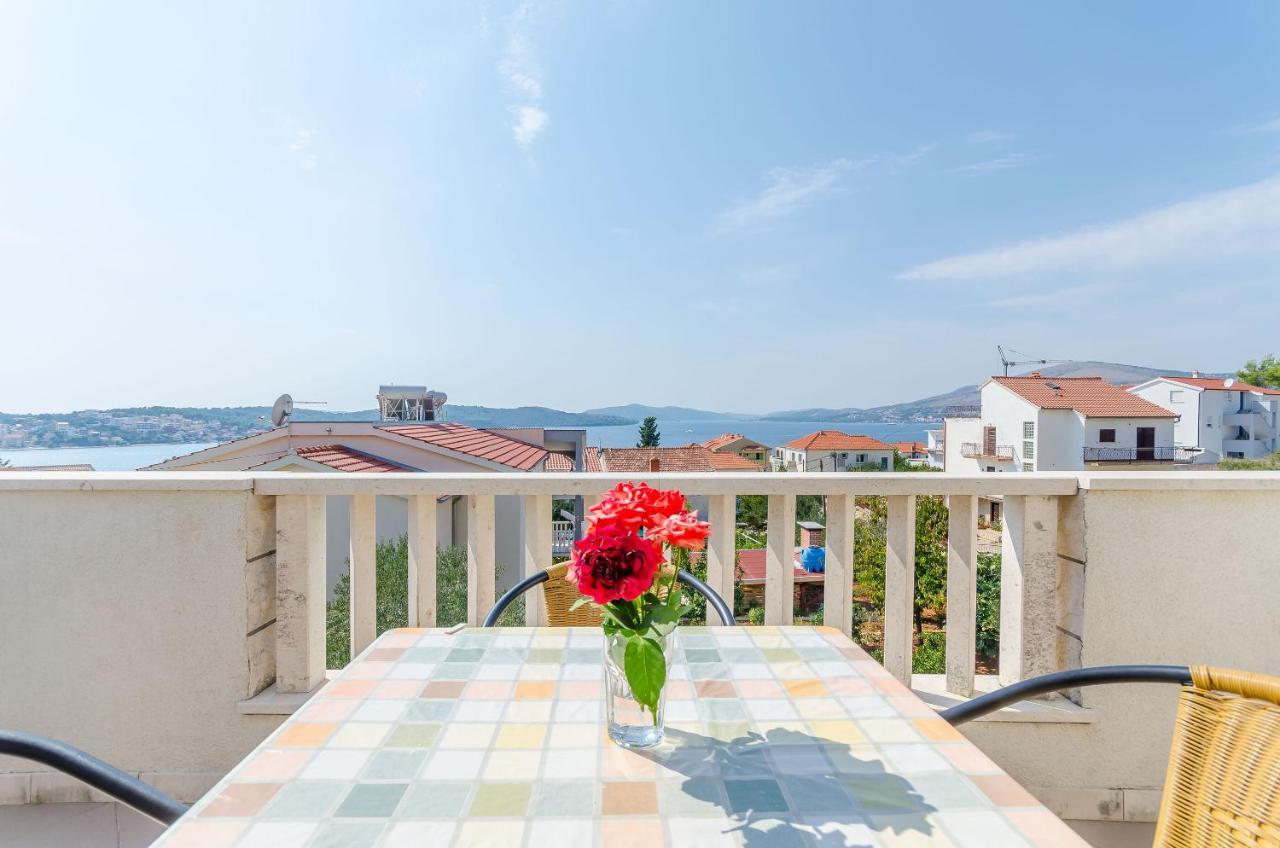 Apartments Tily Trogir Luaran gambar