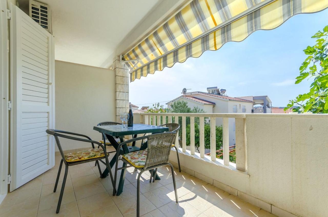 Apartments Tily Trogir Luaran gambar